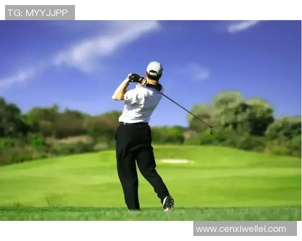 英国足球明星挥杆挑战高尔夫赛场展现运动魅力与风采 英国足球明星挥杆挑战高尔夫赛场展现运动魅力与风采